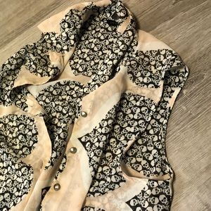 Skull printed button down tank